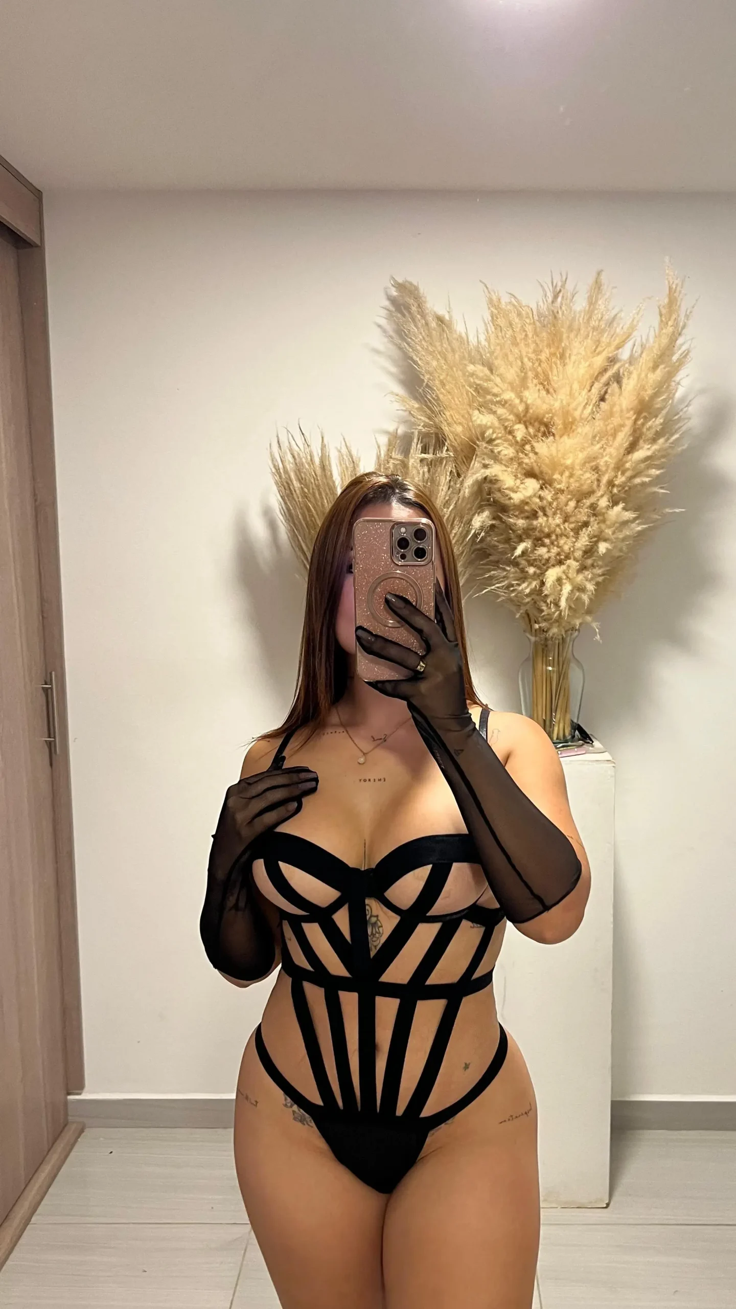 Body Anastasia con Guantes